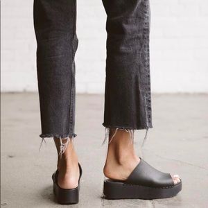 Bryr Clogs *RARE* Norma Stack Platform sz 39 EUC